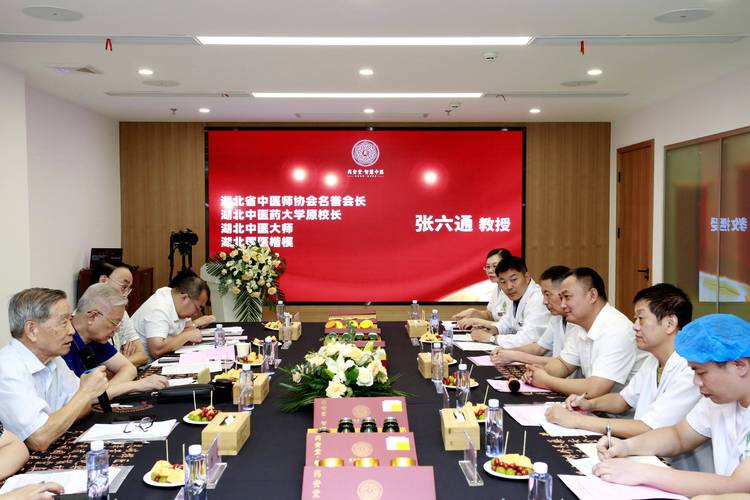 密室逃脱游戏在线阅读 - 烧脑解谜，沉浸式逃脱体验